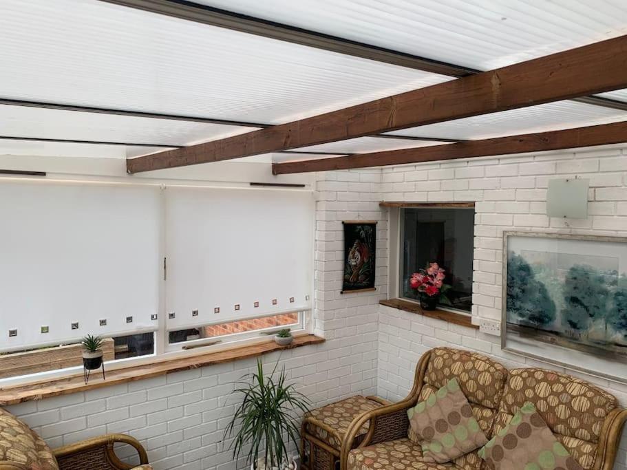 Mikes At Menai - Stylish & Spacious 3 Bed House In Menai Bridge. Extérieur photo