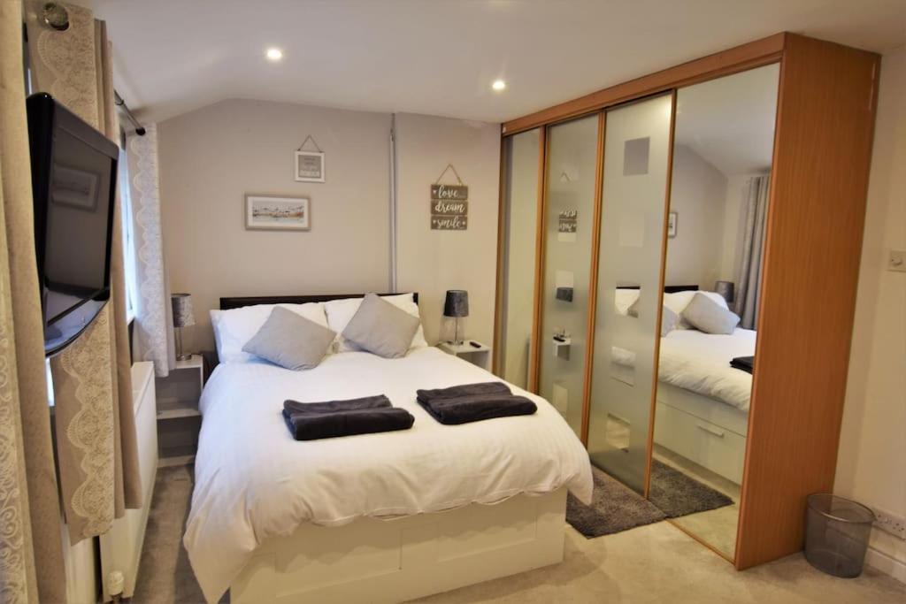 Mikes At Menai - Stylish & Spacious 3 Bed House In Menai Bridge. Extérieur photo